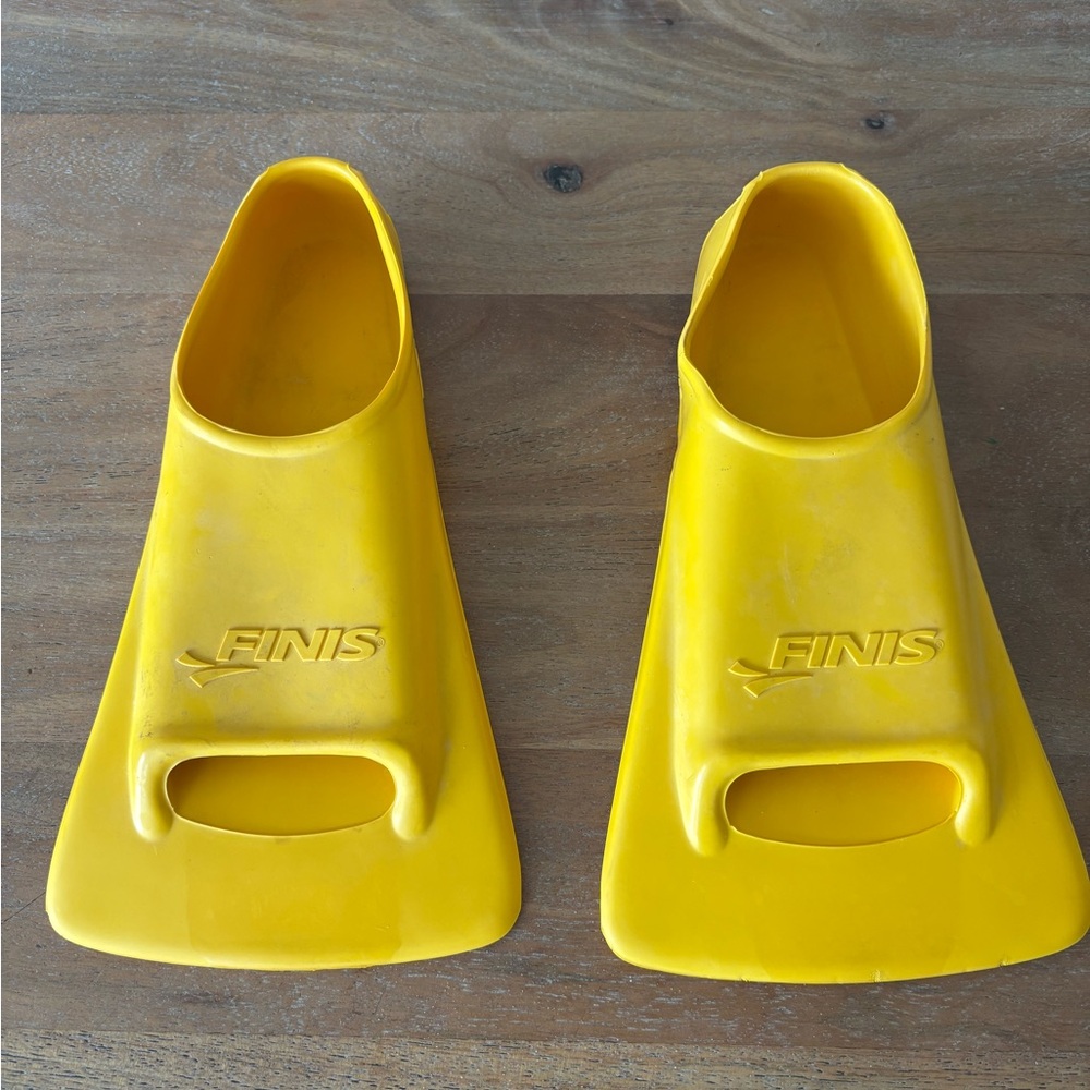 FINIS Yellow Swim Fins